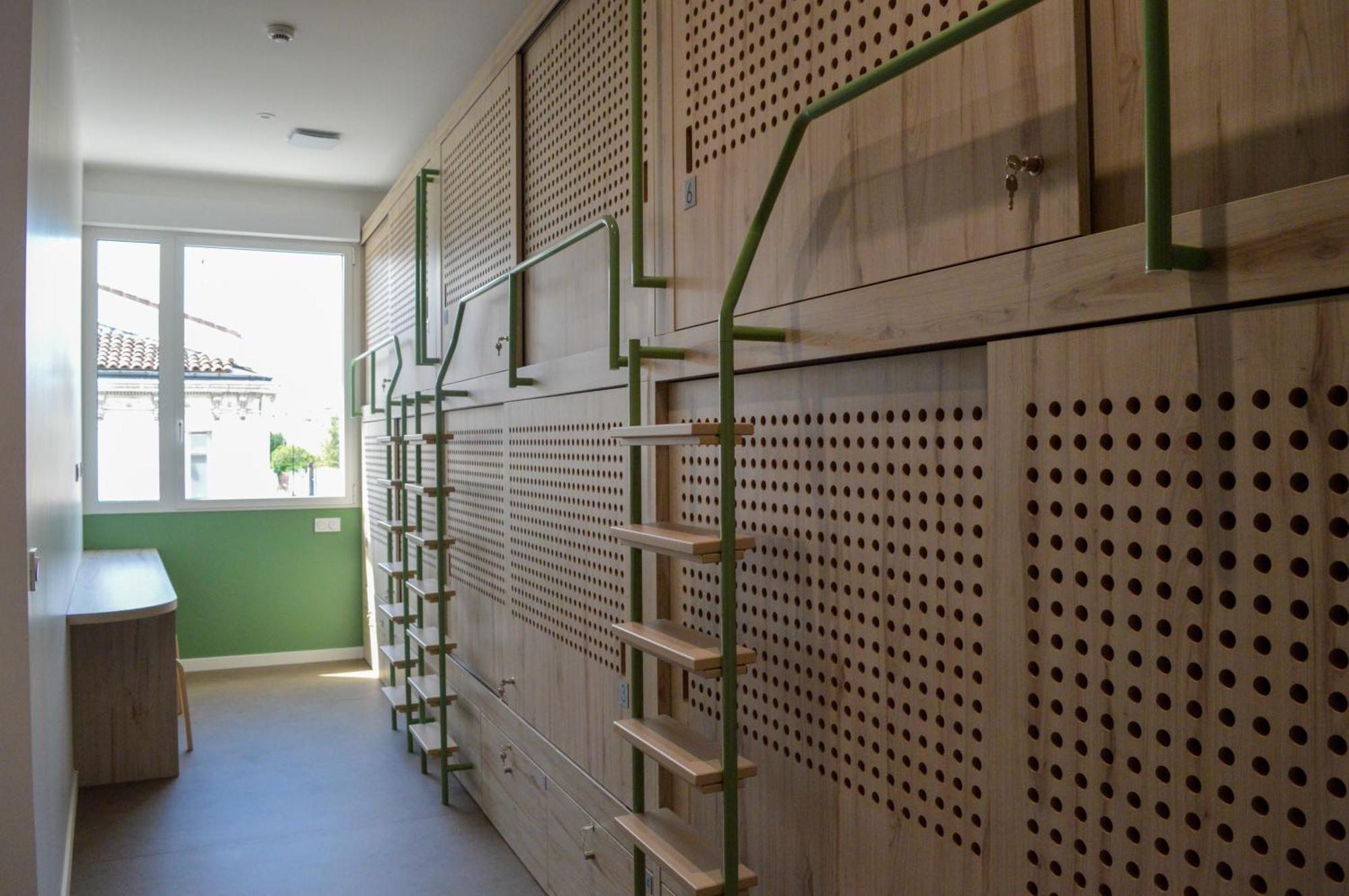 6-Bed Mixed Dormitory Room,1666802412:JPEG